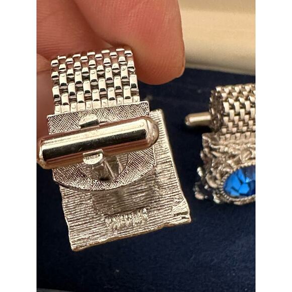 Vintage Swank Wrap Around Cufflinks Silver Tone Blue Glass Stone - Picture 3 of 6